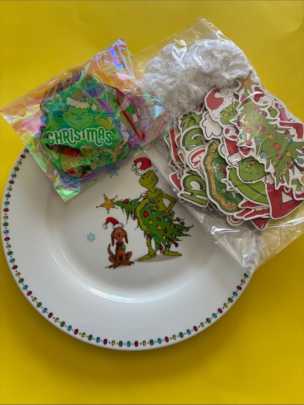 RESERVED FOR @jersee12…Grinch Bundle - Plate, DIY Garland, GiftTags/Ornamen - Picture 12 of 16